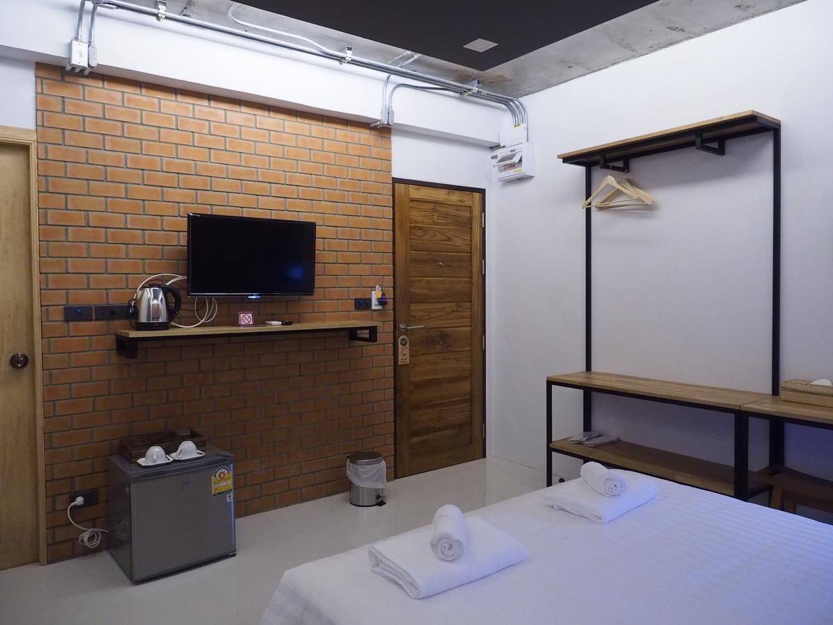 Luck Esan Loft Hotel Ubon Ratchathani Buitenkant foto