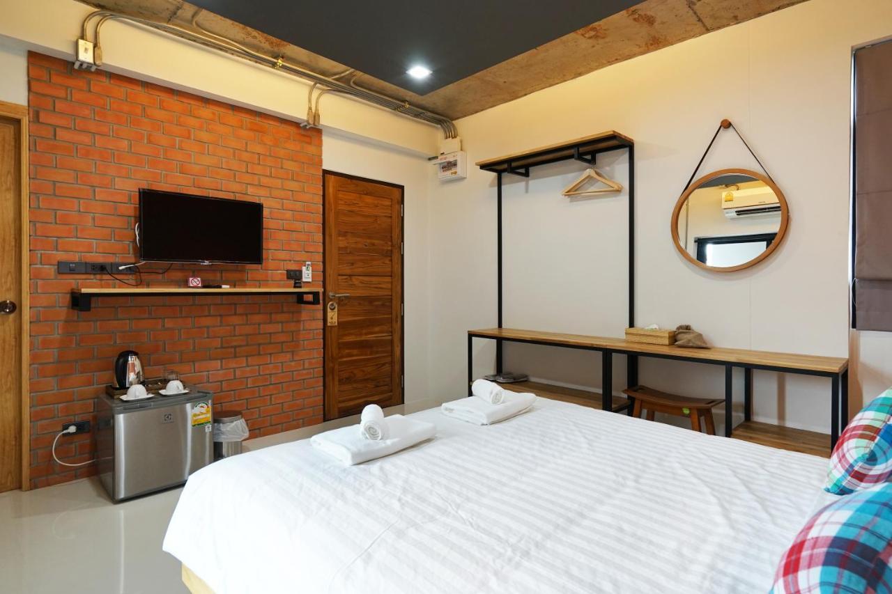 Luck Esan Loft Hotel Ubon Ratchathani Buitenkant foto